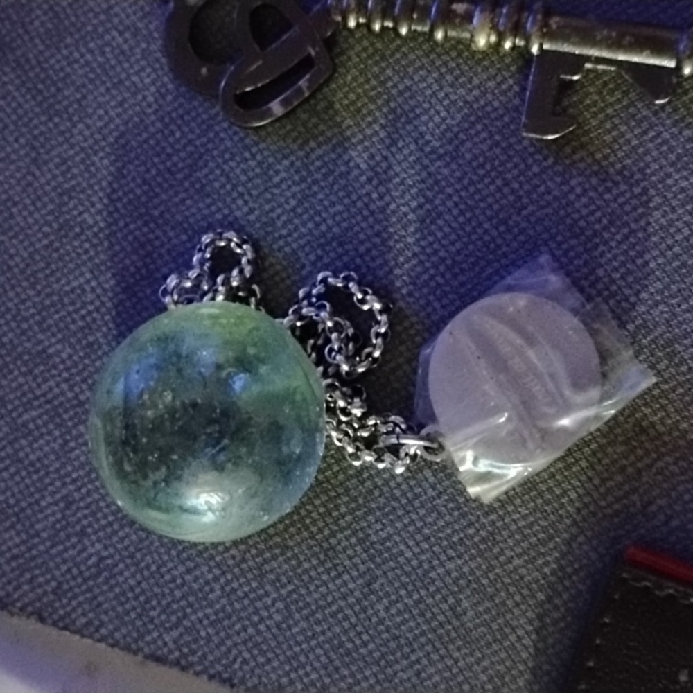 Green Keychain Accessory - Picture 5 of 5